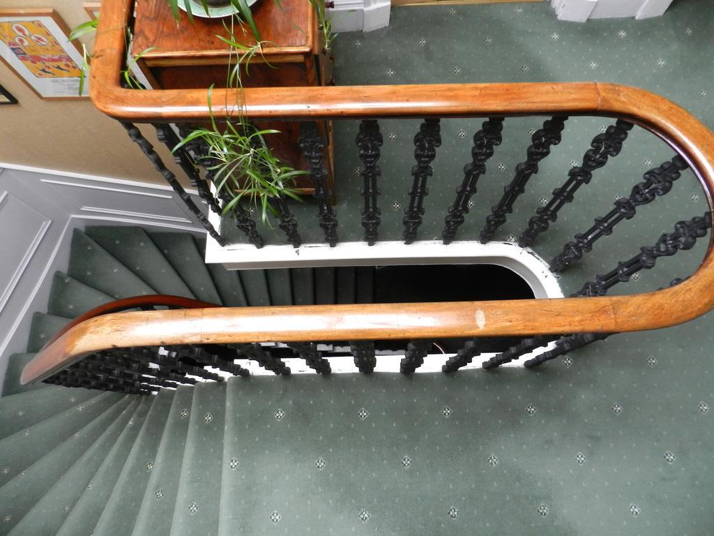 Balmoral Guesthouse Edinburgh Ngoại thất bức ảnh